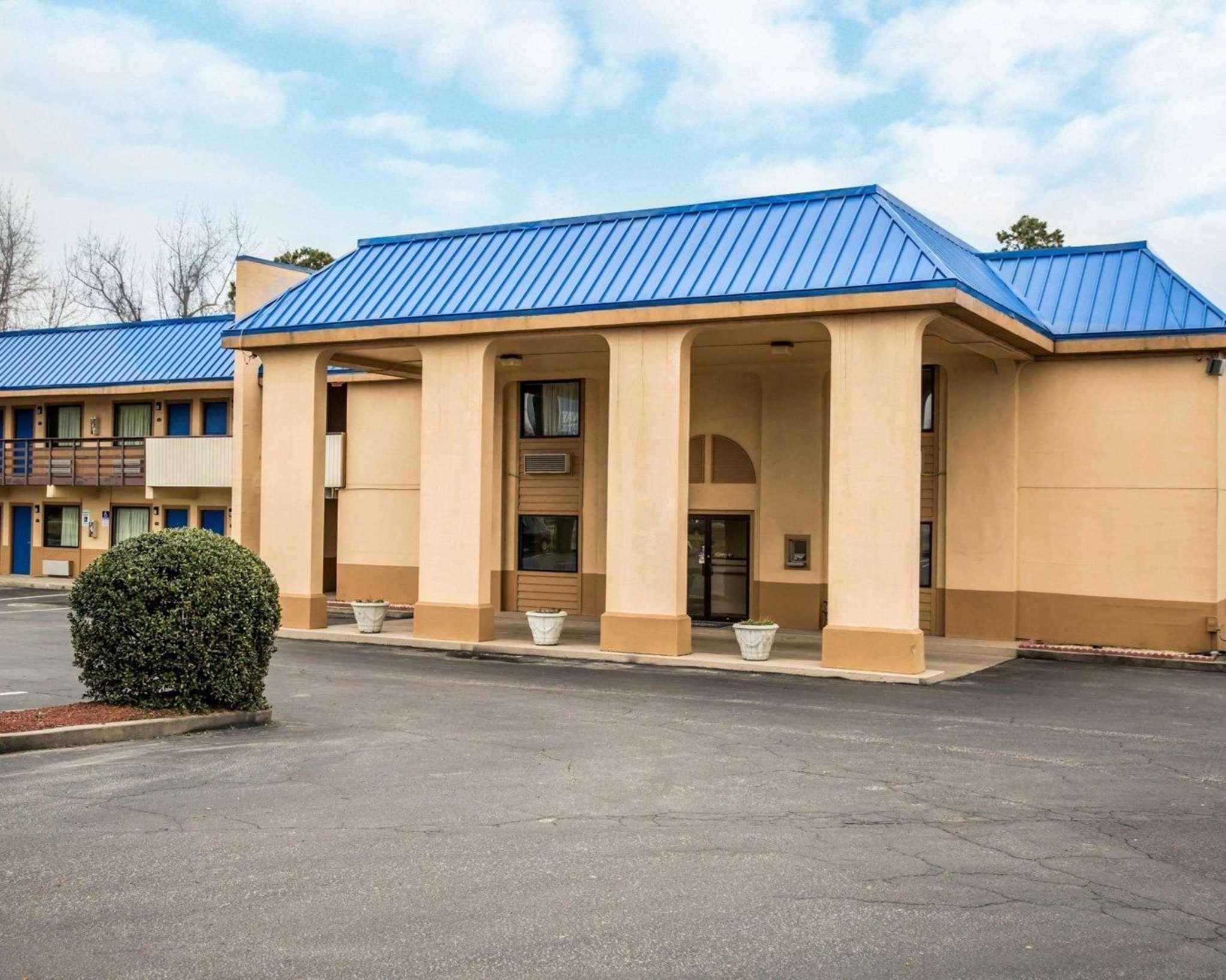 Rodeway Inn & Suites Plymouth Hwy 64 Εξωτερικό φωτογραφία