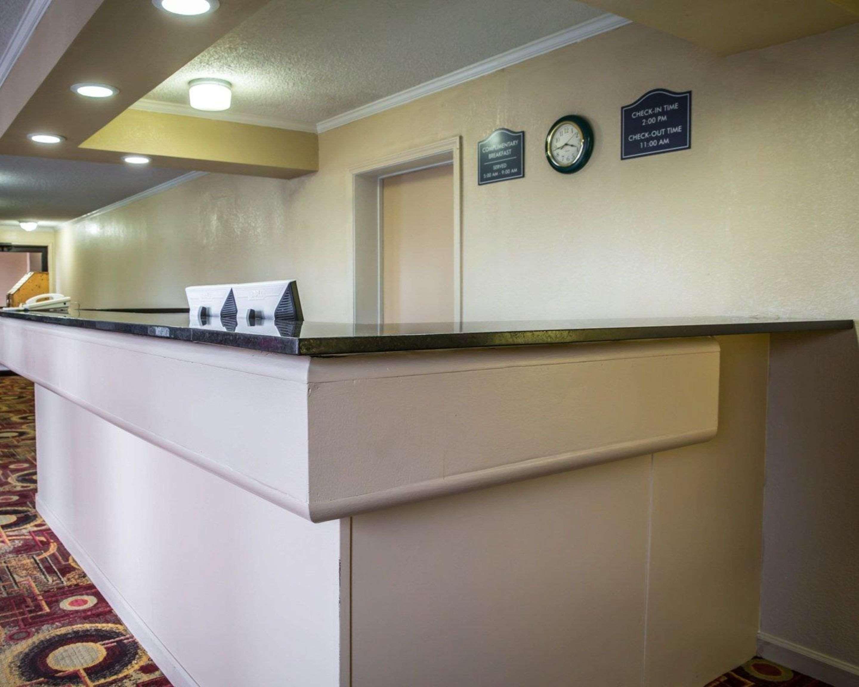 Rodeway Inn & Suites Plymouth Hwy 64 Εξωτερικό φωτογραφία