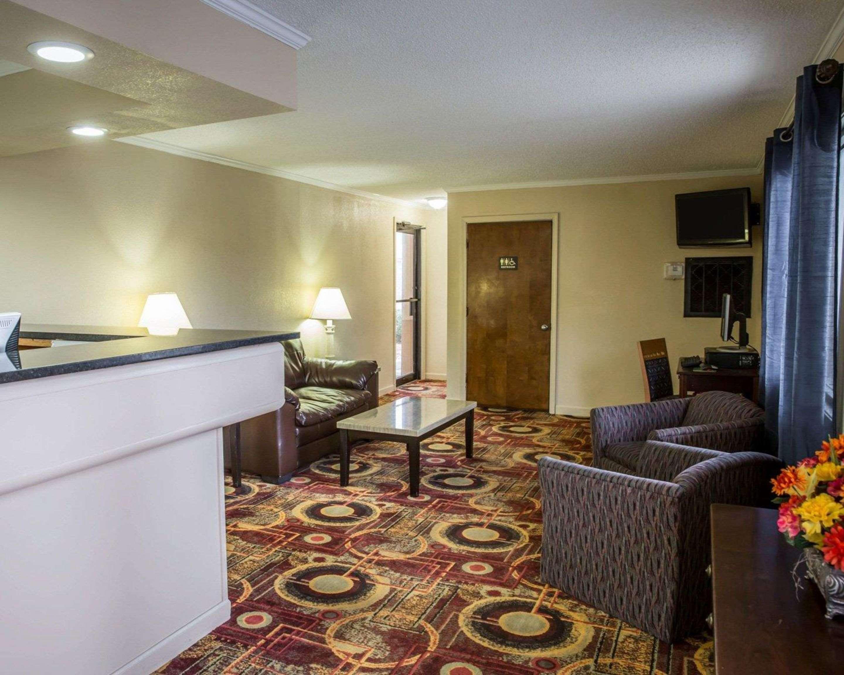 Rodeway Inn & Suites Plymouth Hwy 64 Εξωτερικό φωτογραφία